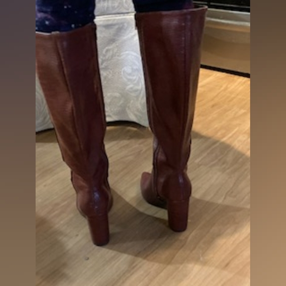 SHE&IN burgundy size 6.5 boots - Picture 12 of 14